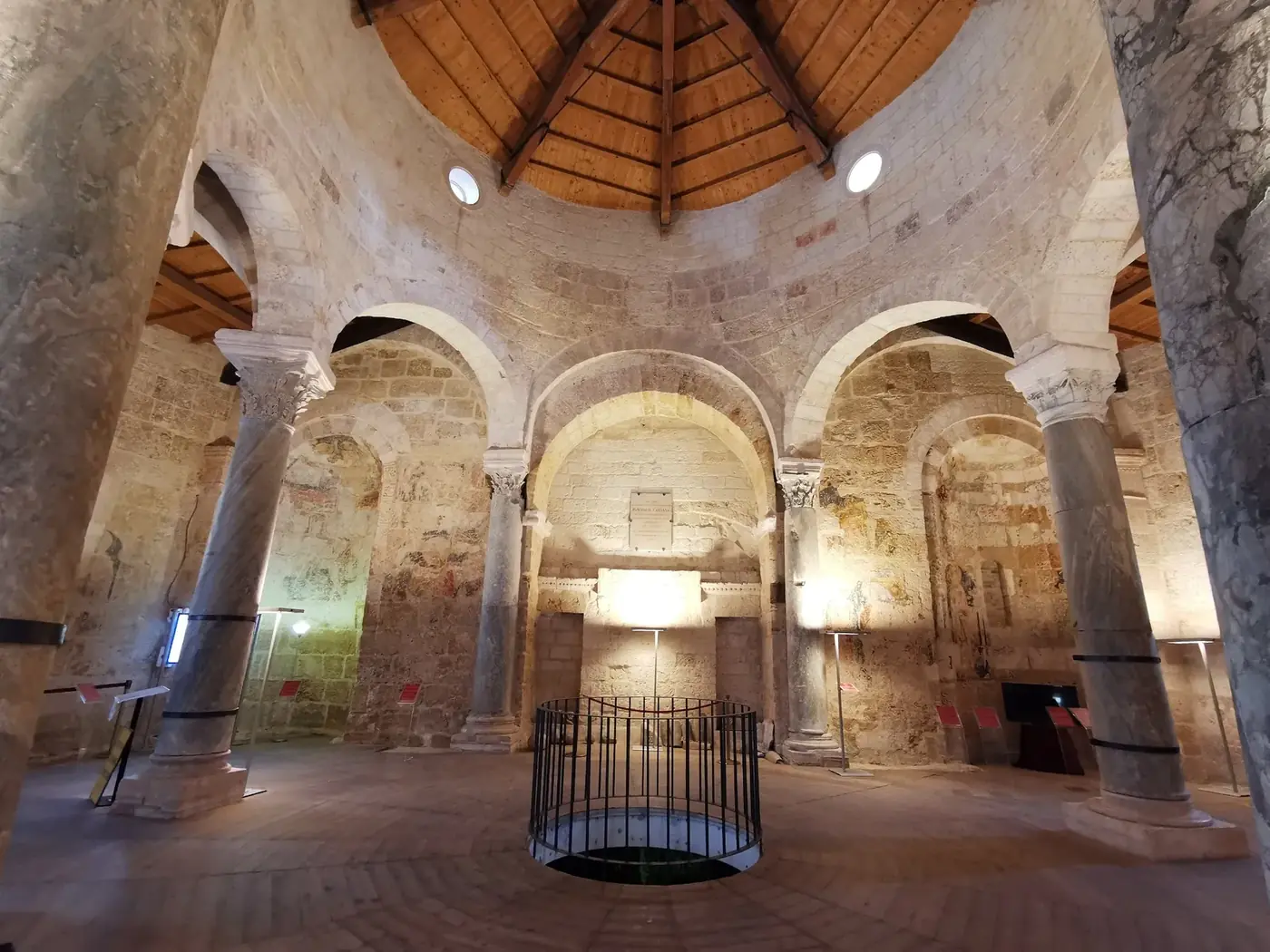 Interior of San Giovanni al Sepolcro, Brindisi